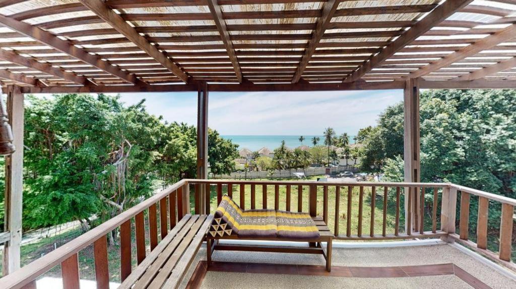 Hotel Maryoo Samui